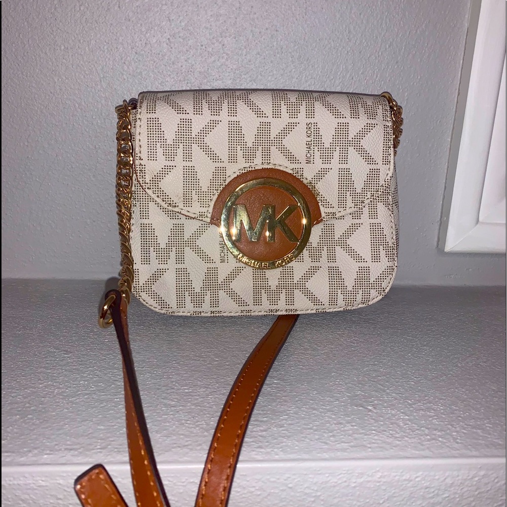 michael kors crossbody bag
